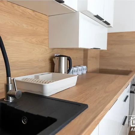 Pine Tree House 9 D&d Apartment *