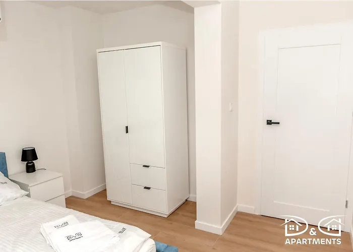 Pine Tree House 9 D&d *